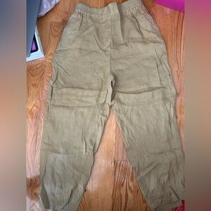 Zara Women’s Khaki Chinos